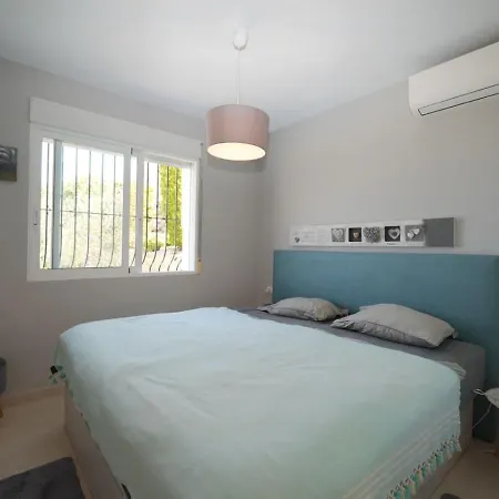 וילה Casa Nadine דניה